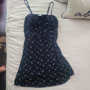 American Eagle Size Medium Corset style top Dress, Blk Floral, Smocked back!